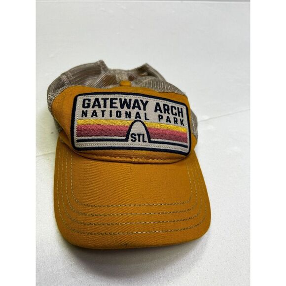 Other - Camp David Gateway Arch trucker hat in a retro 70s look. OS